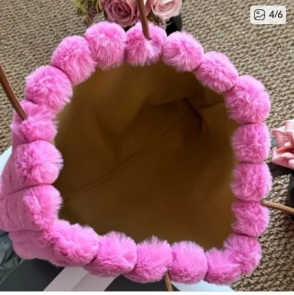 Prada GWP Bag Tote - Picture 4 of 6